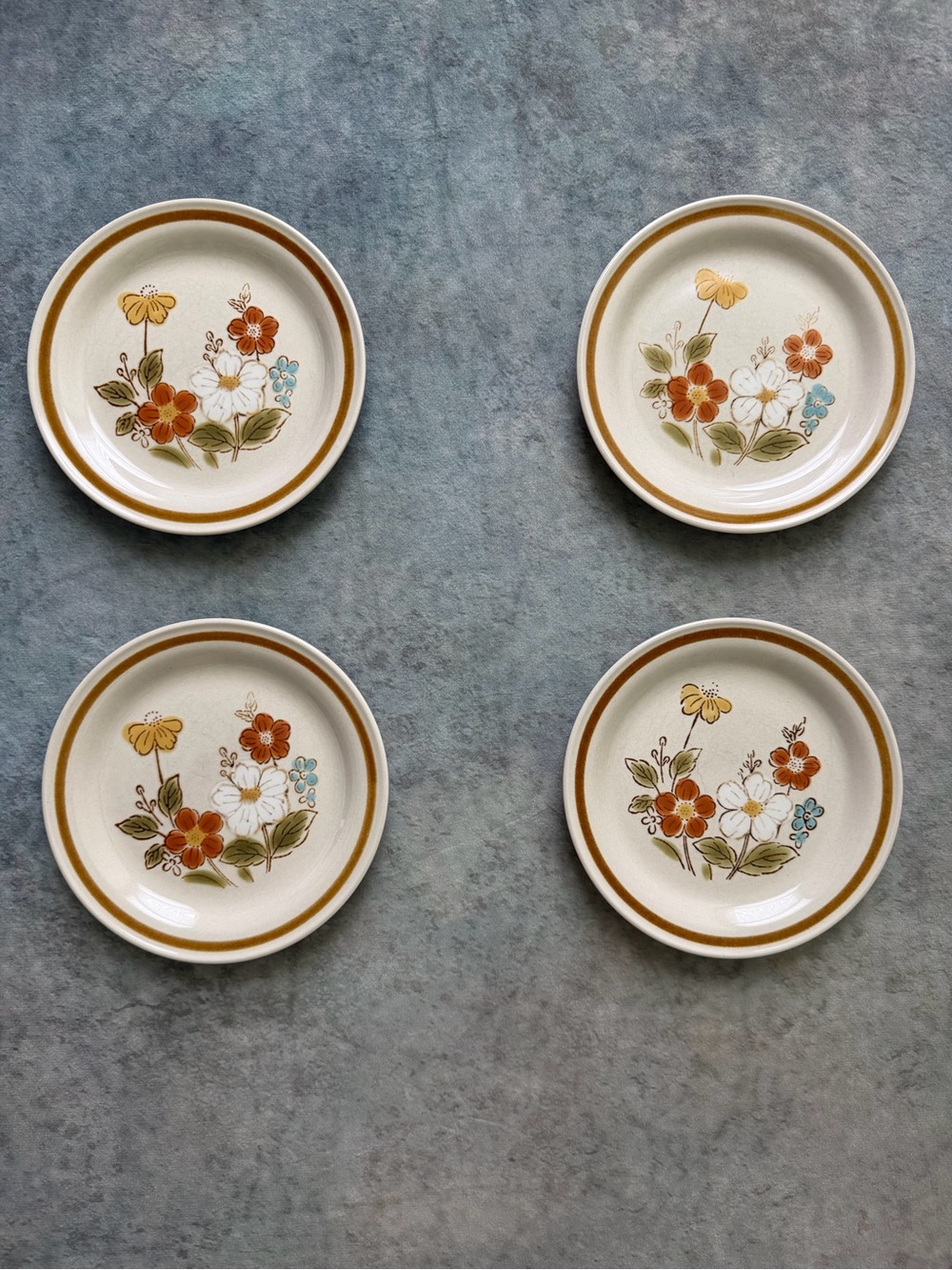 Four Vintage Highland Florals Collection- Highland Blue 6.5 inch Serving Plates